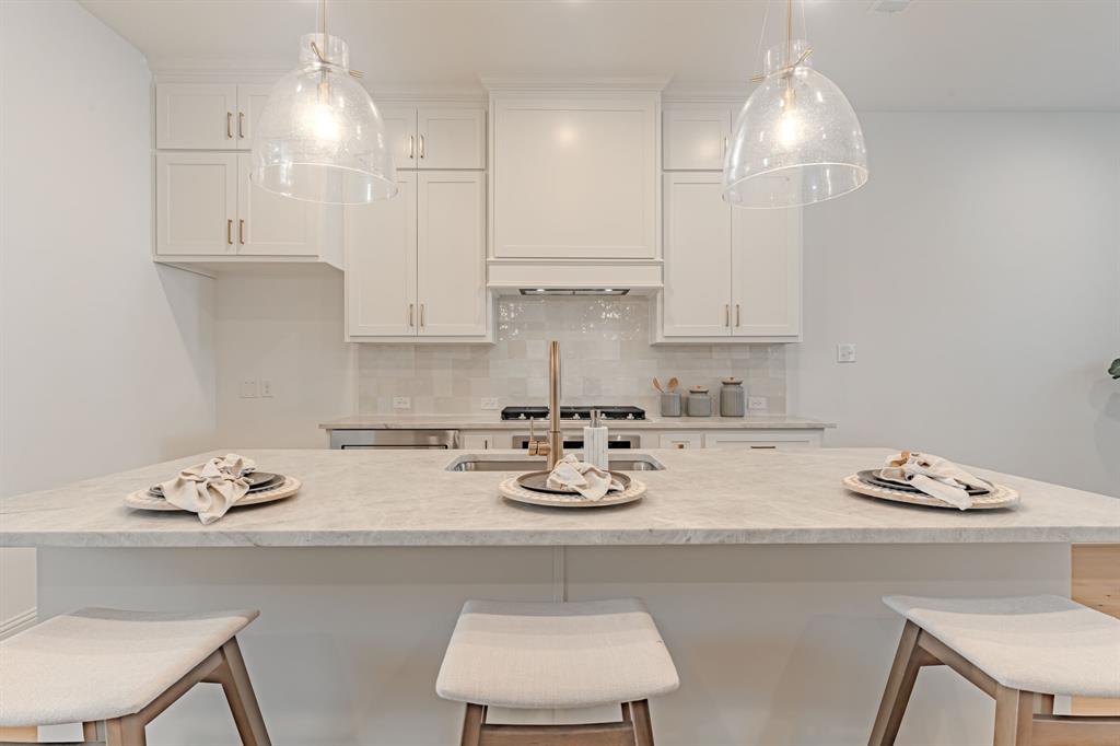 2152 Village Walk Lane Aledo, TX 76008 - Photo 13 of 40