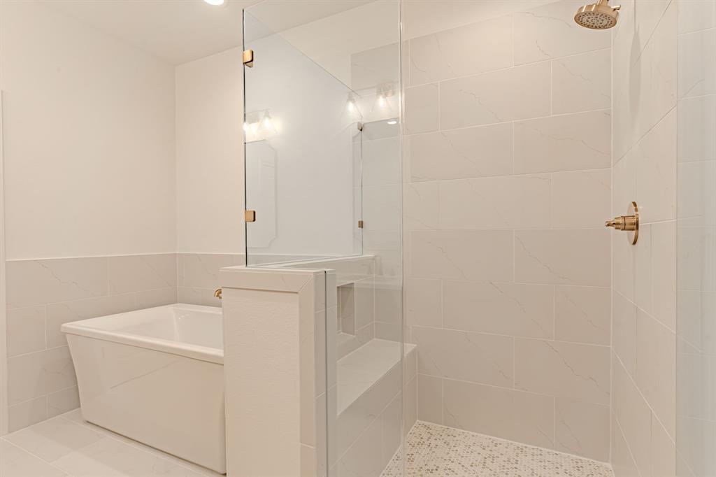 2152 Village Walk Lane Aledo, TX 76008 - Photo 18 of 40