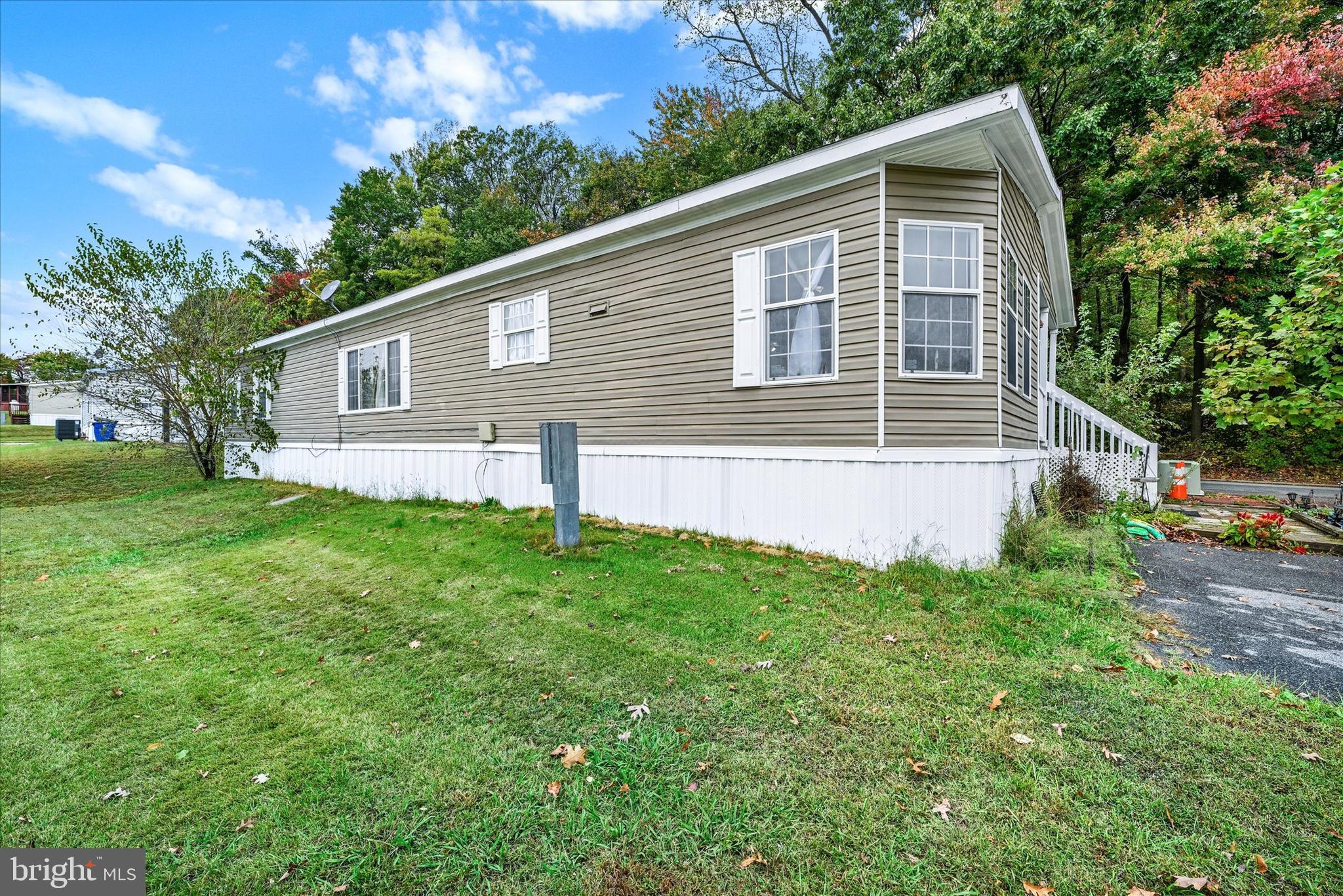 8087 Keeton Road Elkridge, MD 21075 - Photo 4 of 21