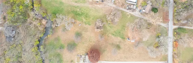 $199,000 | 6676 Northwest Waukomis Drive, Kansas City, MO 64151