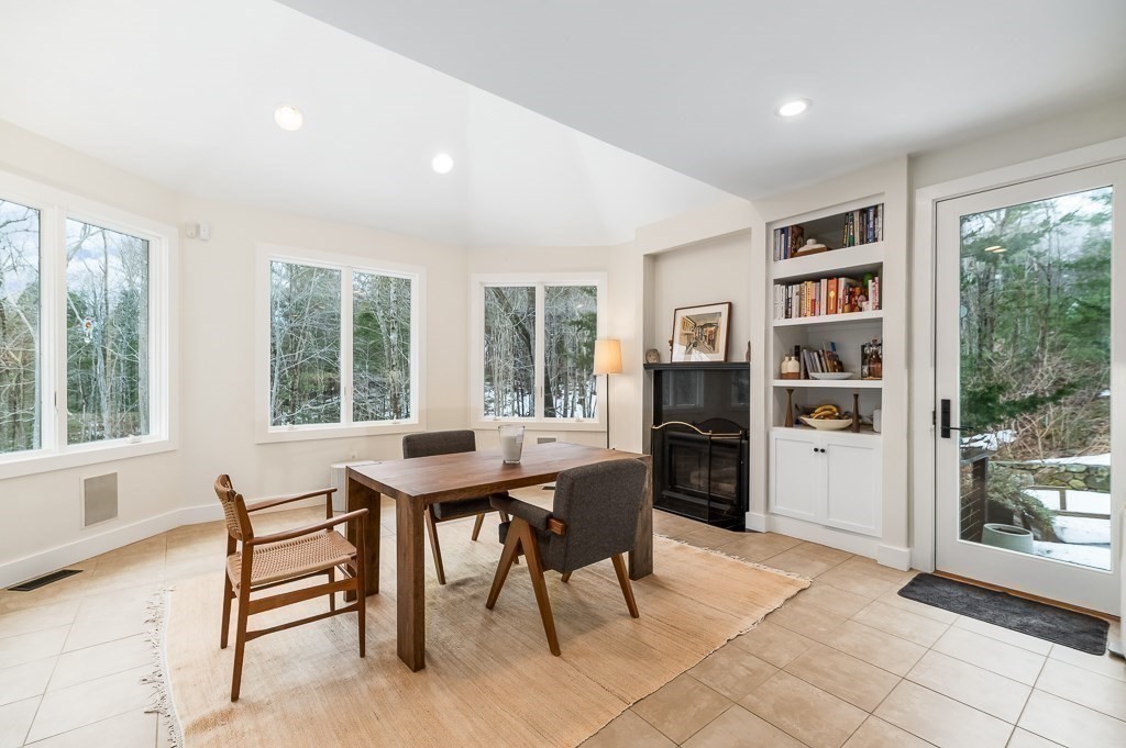 33 Forster Road Manchester, MA 01944 - Photo 15 of 41