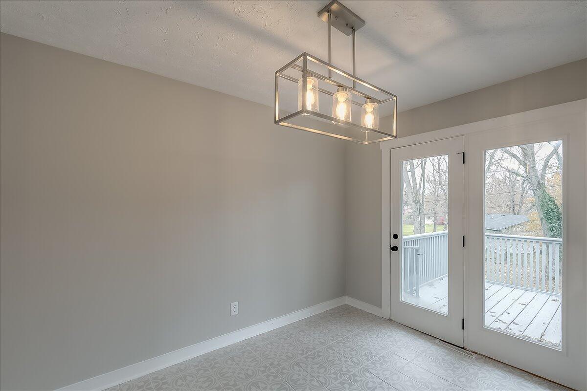 1108 Green-Wilson Road Frankfort, KY 40601 - Photo 9 of 31 09-2-7