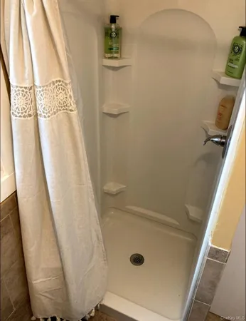 a bathroom with a tub