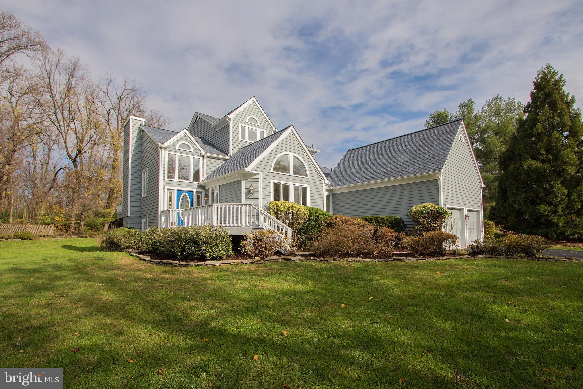 6925 Persimmon Tree Road Bethesda, MD 20817 - Photo 2 of 53