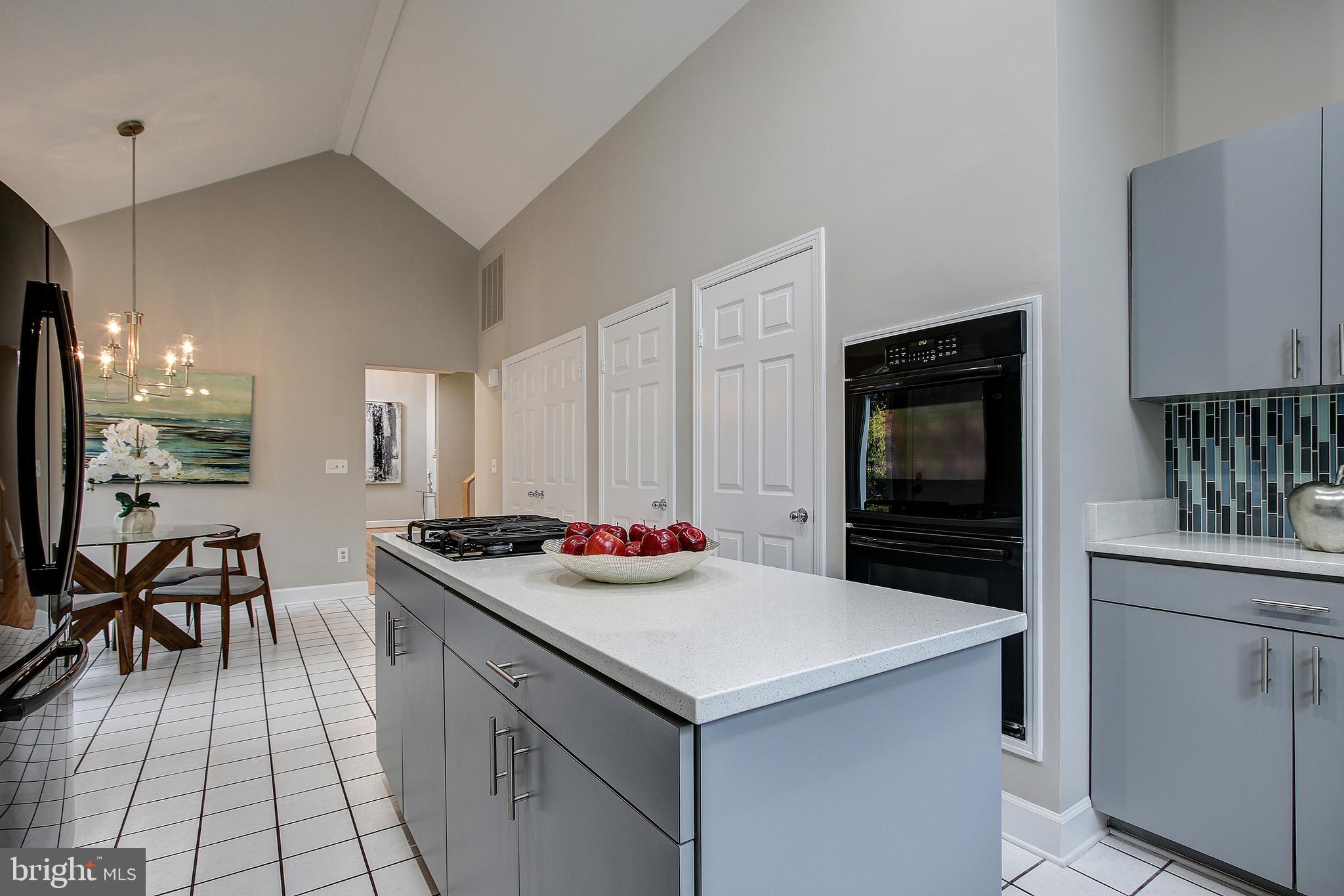 6925 Persimmon Tree Road Bethesda, MD 20817 - Photo 15 of 53
