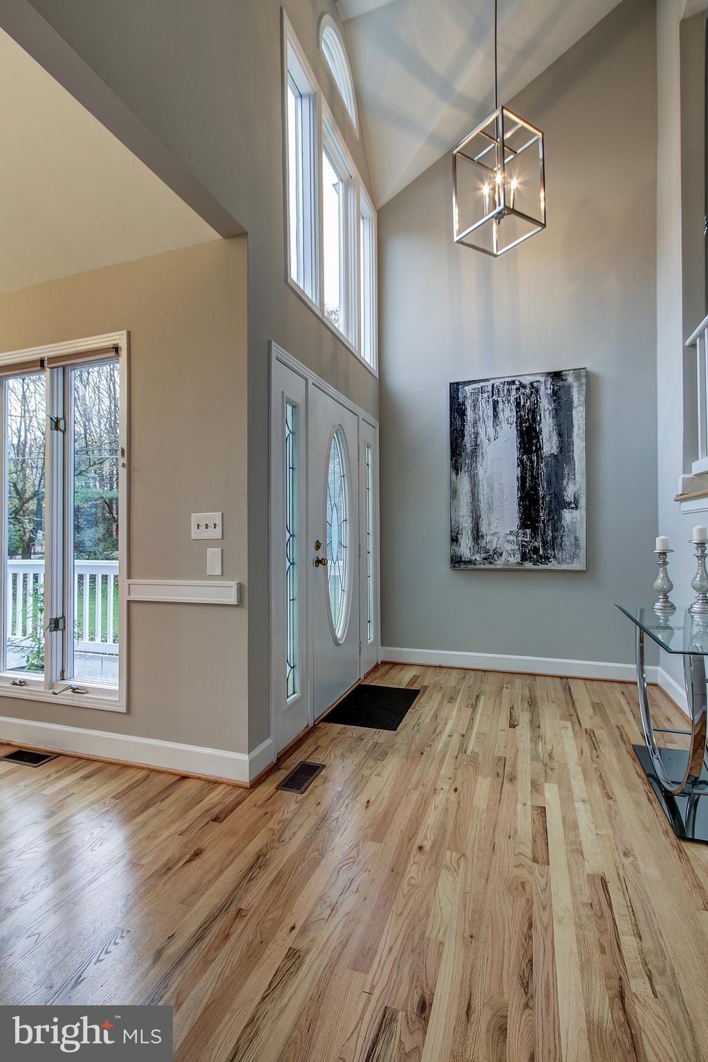 6925 Persimmon Tree Road Bethesda, MD 20817 - Photo 6 of 53