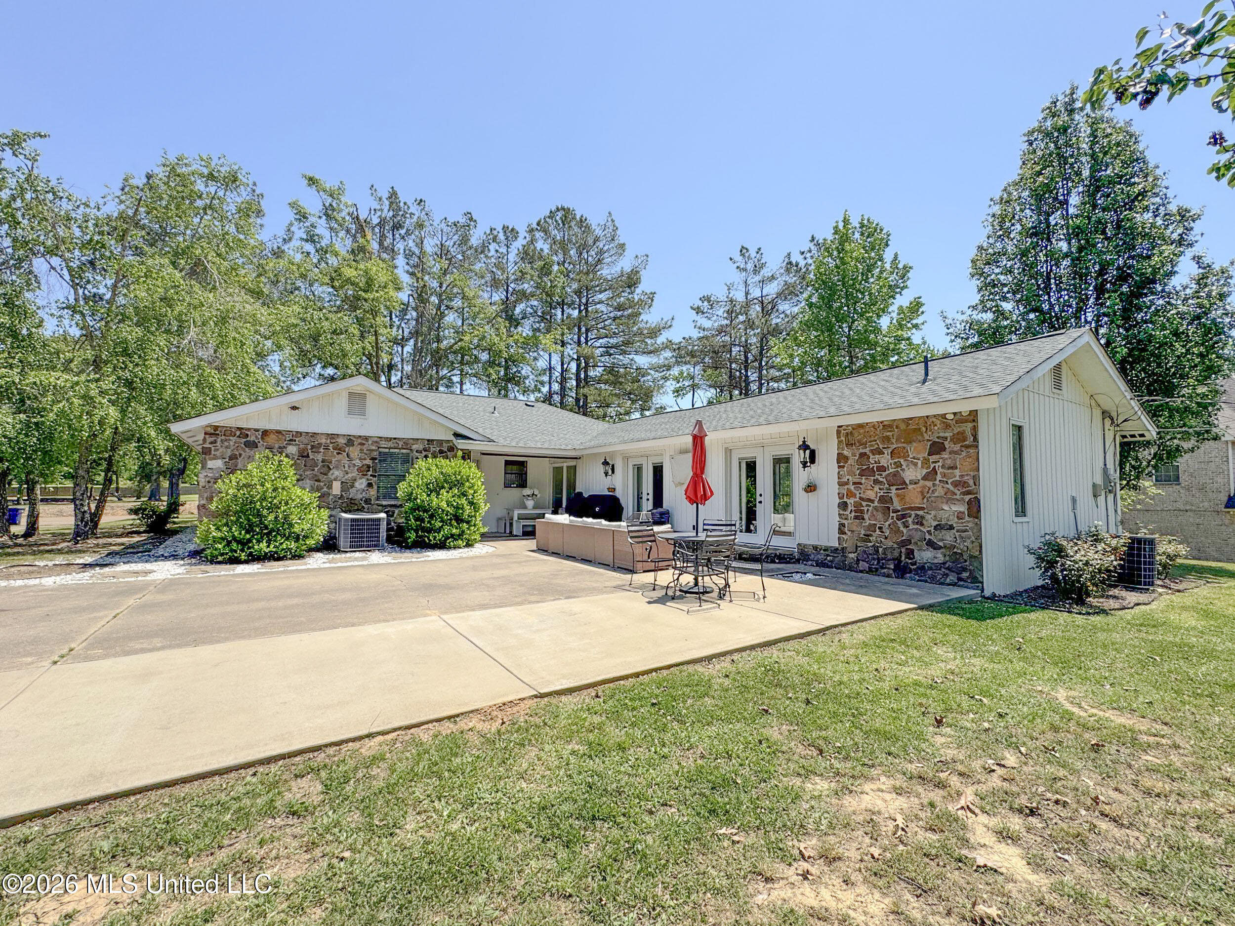 415 Woodland Road Batesville, MS 38606 - Photo 29 of 113 3rlawk9