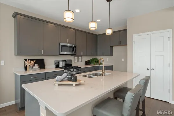 $541,500 | 30 River Wind Drive, St. Charles, MO 63301