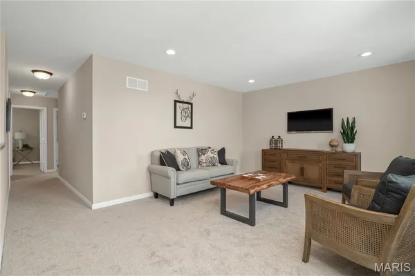 $541,500 | 30 River Wind Drive, St. Charles, MO 63301