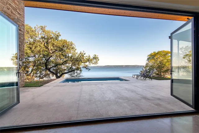 $1,500,000 | 247 Peninsula Drive, Burnet, TX 78611