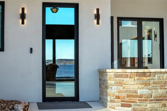 a view of walk in closet