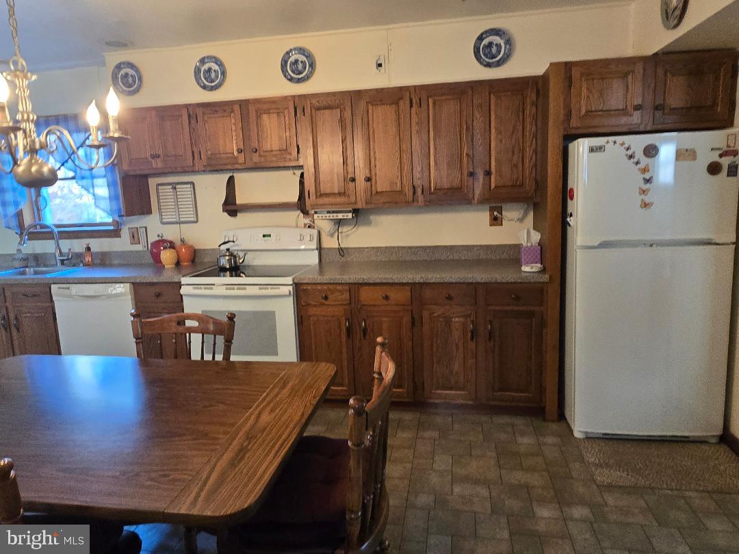 616 Beechwood Road Willow Grove, PA 19090 - Photo 7 of 16