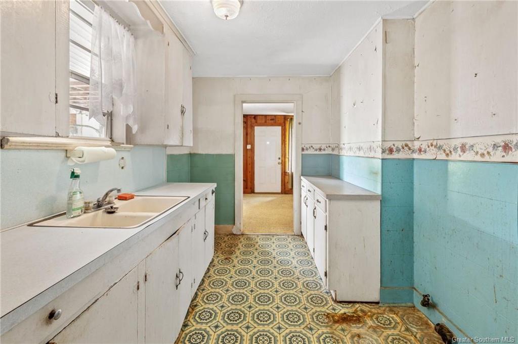 7681 Acadian Lane Lake Charles, LA 70607 - Photo 3 of 12