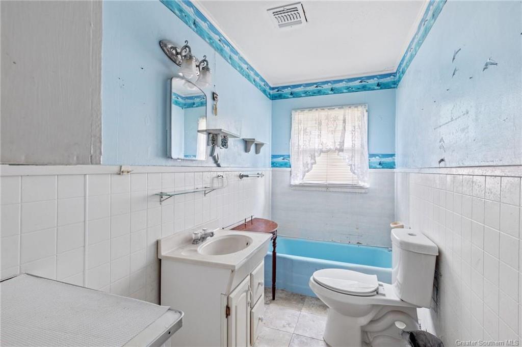 7681 Acadian Lane Lake Charles, LA 70607 - Photo 9 of 12