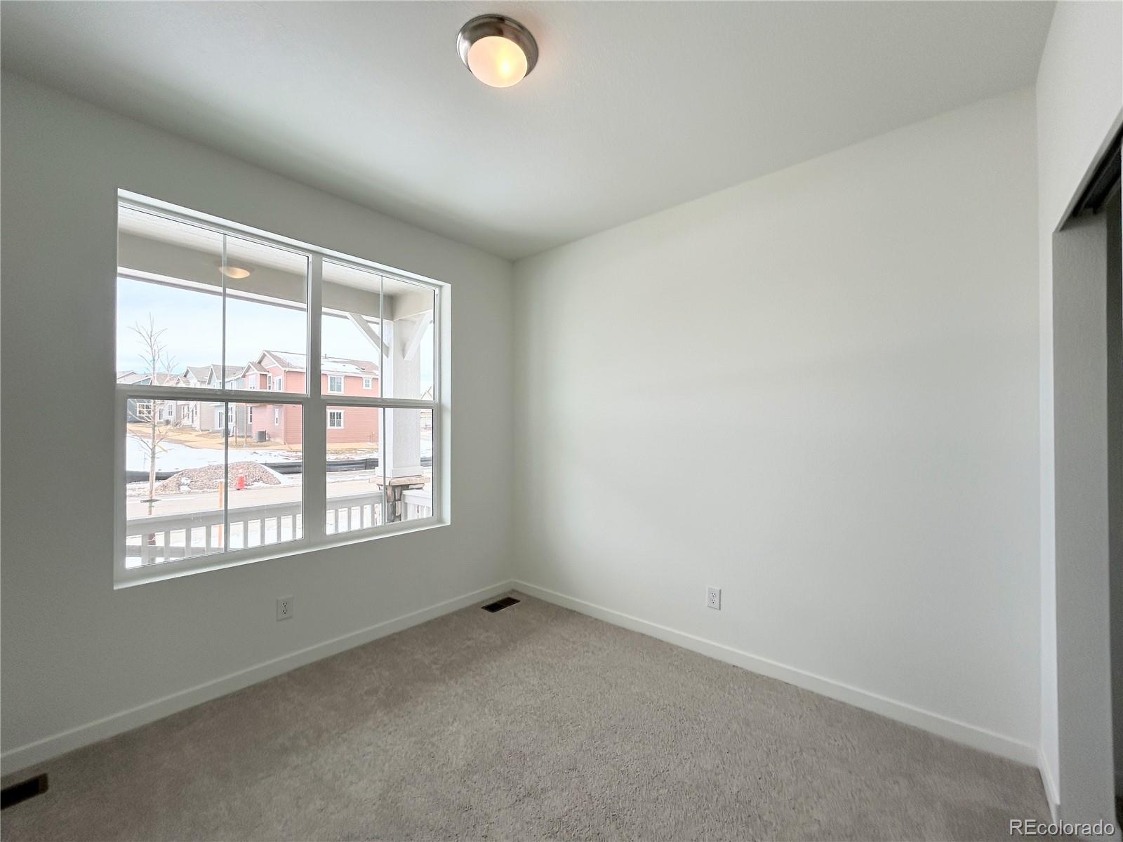 568 Yankee Boy Loop Elizabeth, CO 80107 - Photo 2 of 19