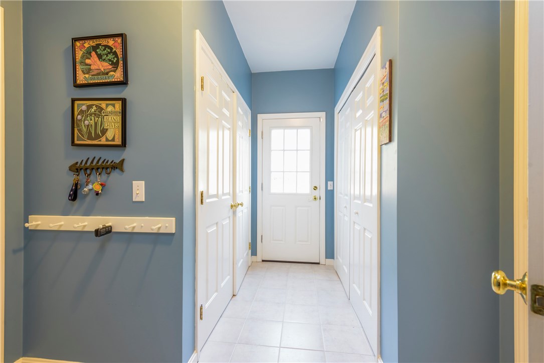 184 Wickford Point Road North Kingstown, RI 02852 - Photo 11 of 40 Mudroom from garage