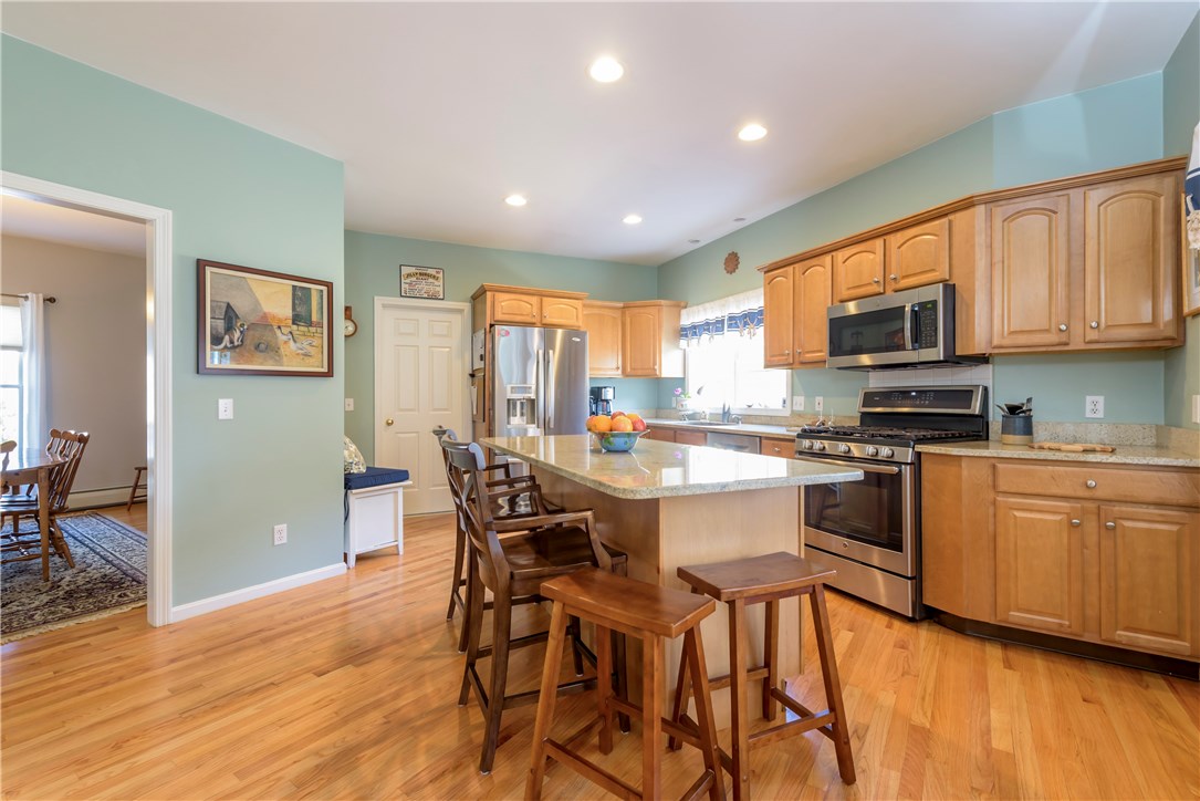 184 Wickford Point Road North Kingstown, RI 02852 - Photo 7 of 40 Gourmet kitchen with gas range and large island