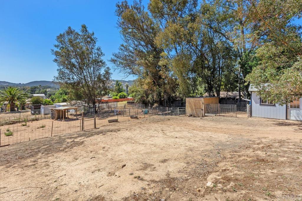 5434 Rainbow Heights Road Fallbrook, CA 92028 - Photo 36 of 39