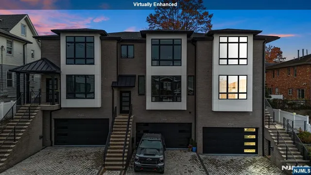 $1,400,000 | 256 7th Street, Unit C, Palisades Park, NJ 07650