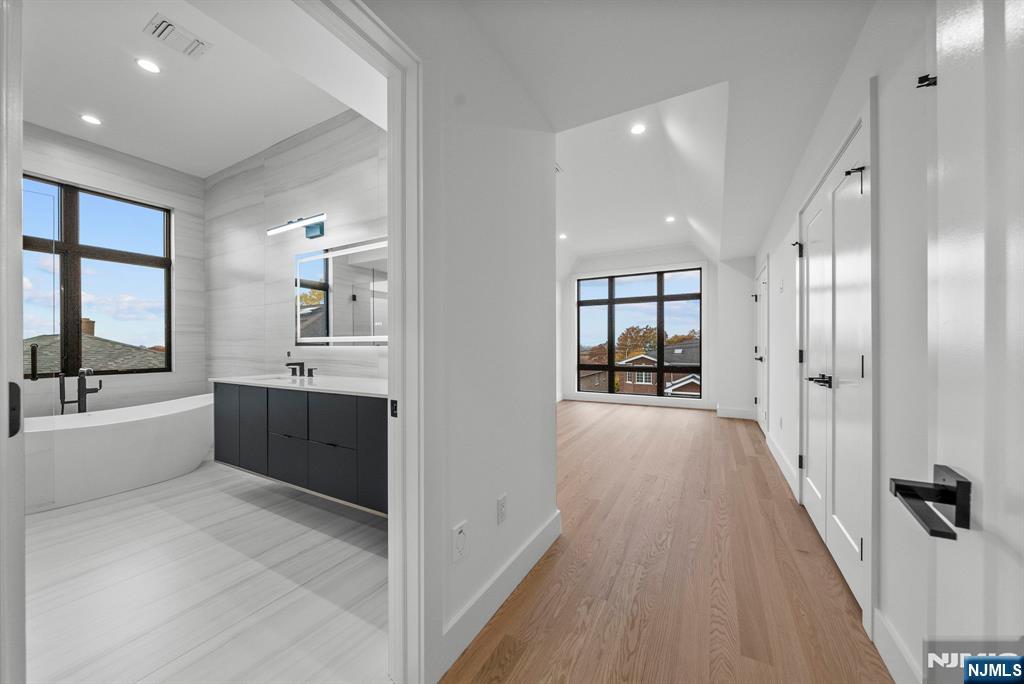 256 7th Street, Unit C Palisades Park, NJ 07650 - Photo 19 of 50