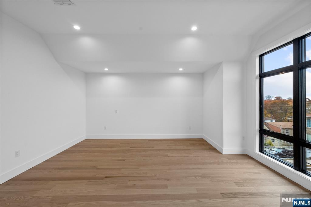 256 7th Street, Unit C Palisades Park, NJ 07650 - Photo 23 of 50