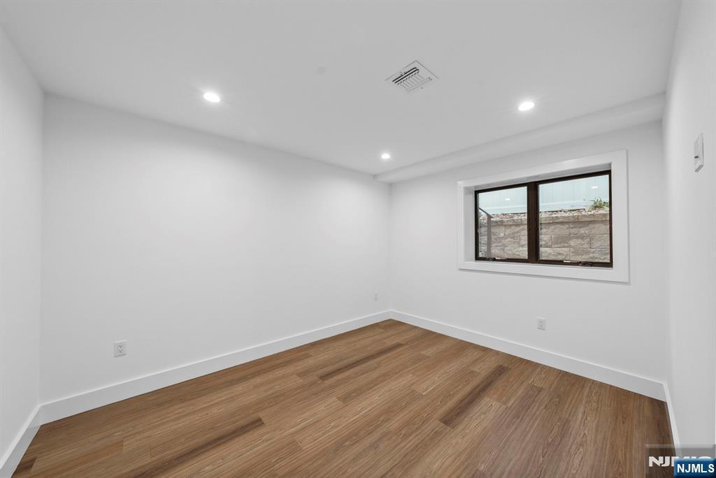 256 7th Street, Unit C Palisades Park, NJ 07650 - Photo 38 of 50