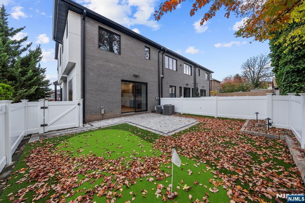 256 7th Street, Unit C Palisades Park, NJ 07650 - Photo 44 of 50