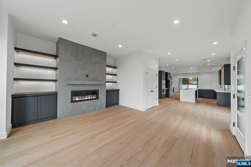 256 7th Street, Unit C Palisades Park, NJ 07650 - Photo 5 of 50