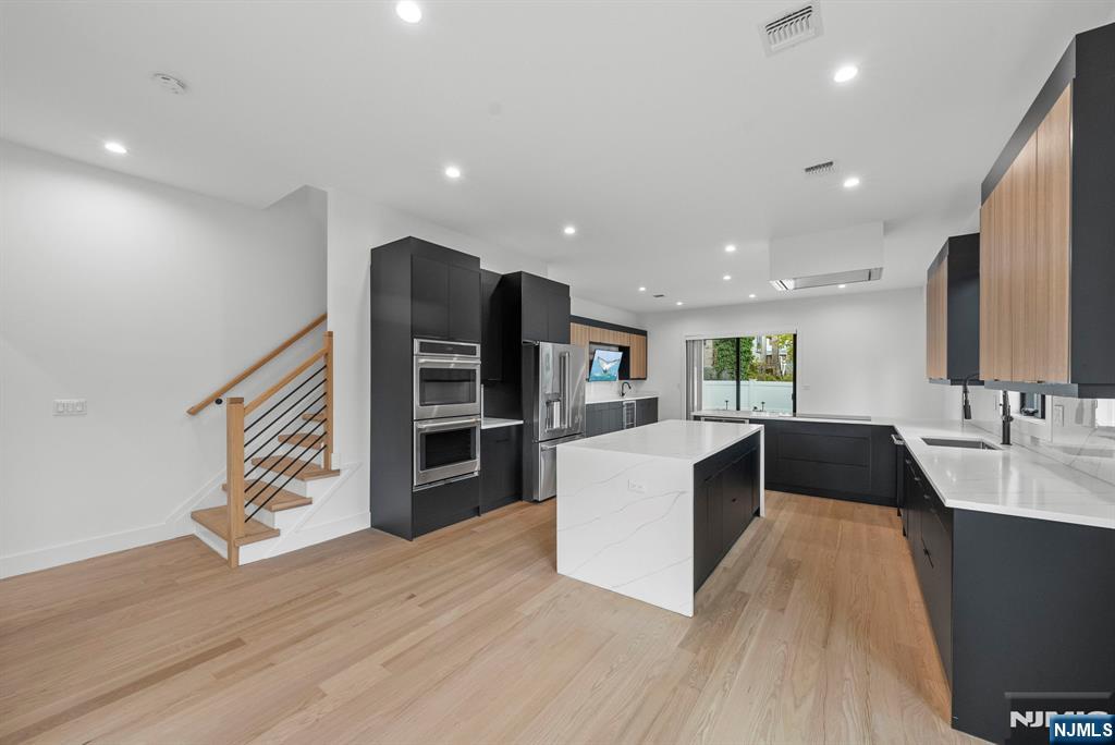 256 7th Street, Unit C Palisades Park, NJ 07650 - Photo 9 of 50