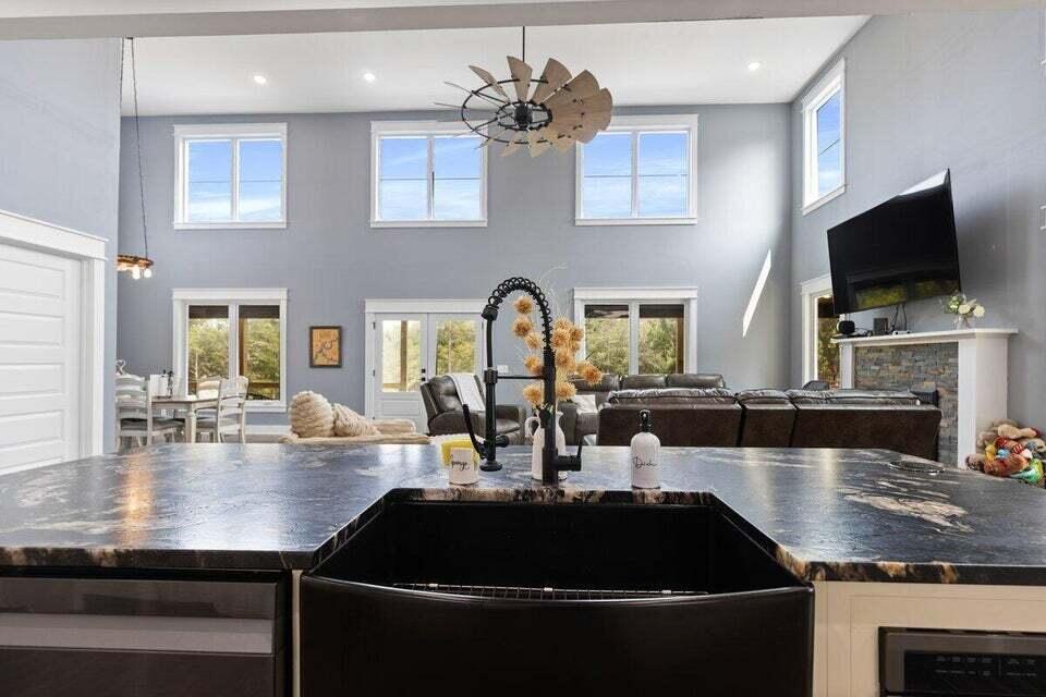 132 Hiwassee Drive Decatur, TN 37322 - Photo 15 of 58 20250908184626314290000000-o