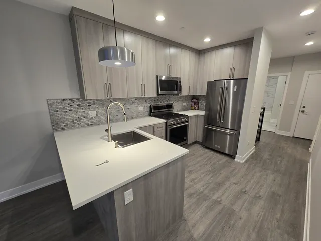 $4,500 | 1507 North Sedgwick Street, Unit 1, Chicago, IL 60610