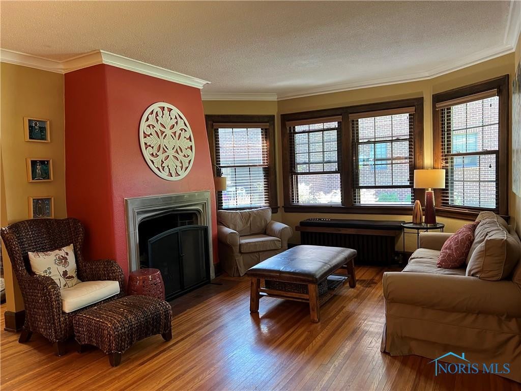 2378 Evergreen Road Toledo, OH 43606 - Photo 4 of 46 Gallery Image 4