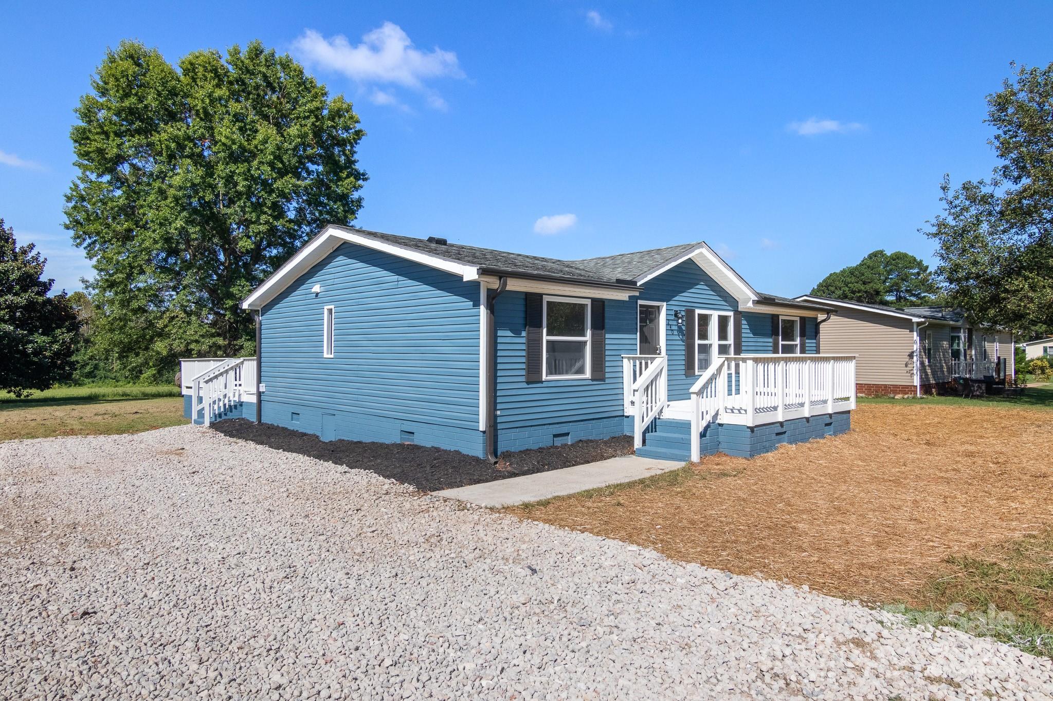 240 Freedom Drive Salisbury, NC 28147 - Photo 3 of 37
