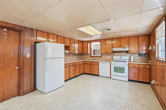 $265,000 | 3430 Rolling Road, High Point, NC 27265