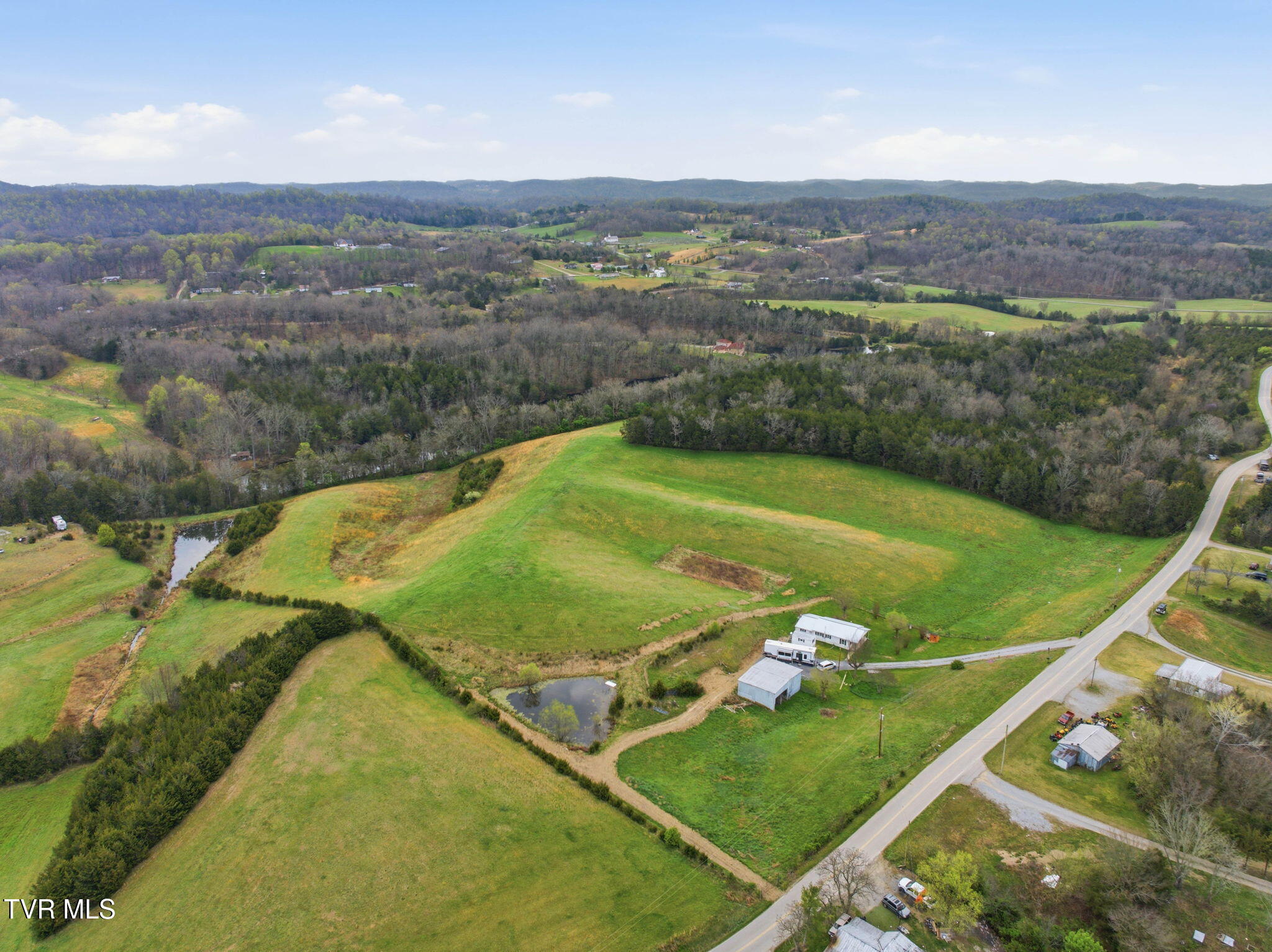 1154 South Wesley Chapel Road Greeneville, TN 37745 - Photo 12 of 14 12-web-or-mls-1154 S Wesley Chapel Rd-7