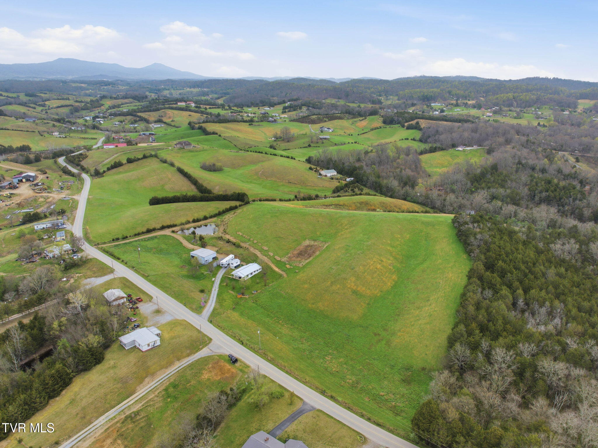 1154 South Wesley Chapel Road Greeneville, TN 37745 - Photo 13 of 14 13-web-or-mls-1154 S Wesley Chapel Rd-8