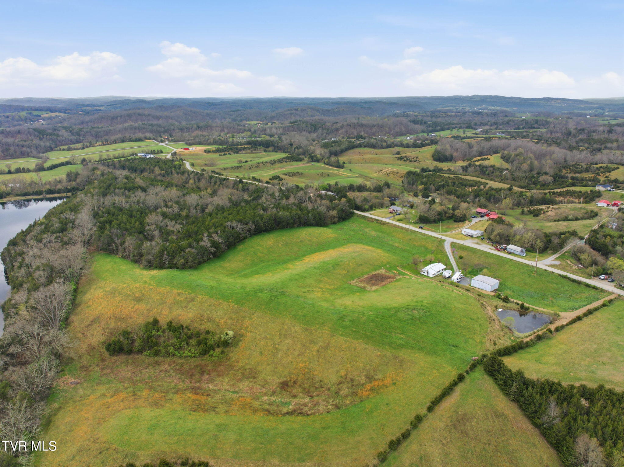 1154 South Wesley Chapel Road Greeneville, TN 37745 - Photo 5 of 14 4-web-or-mls-1154 S Wesley Chapel Rd-12