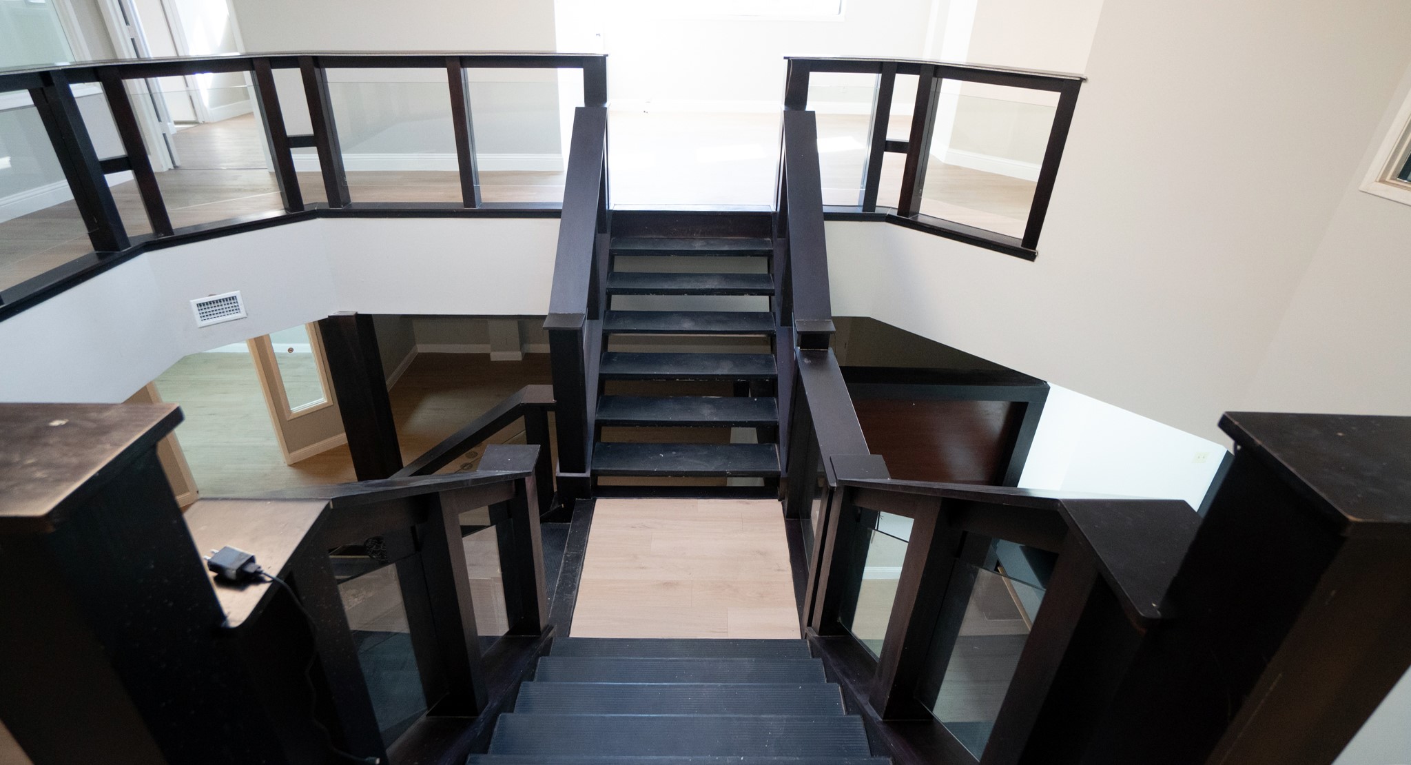 9220 Rasmus Drive Houston, TX 77063 - Photo 13 of 30 a view of entryway