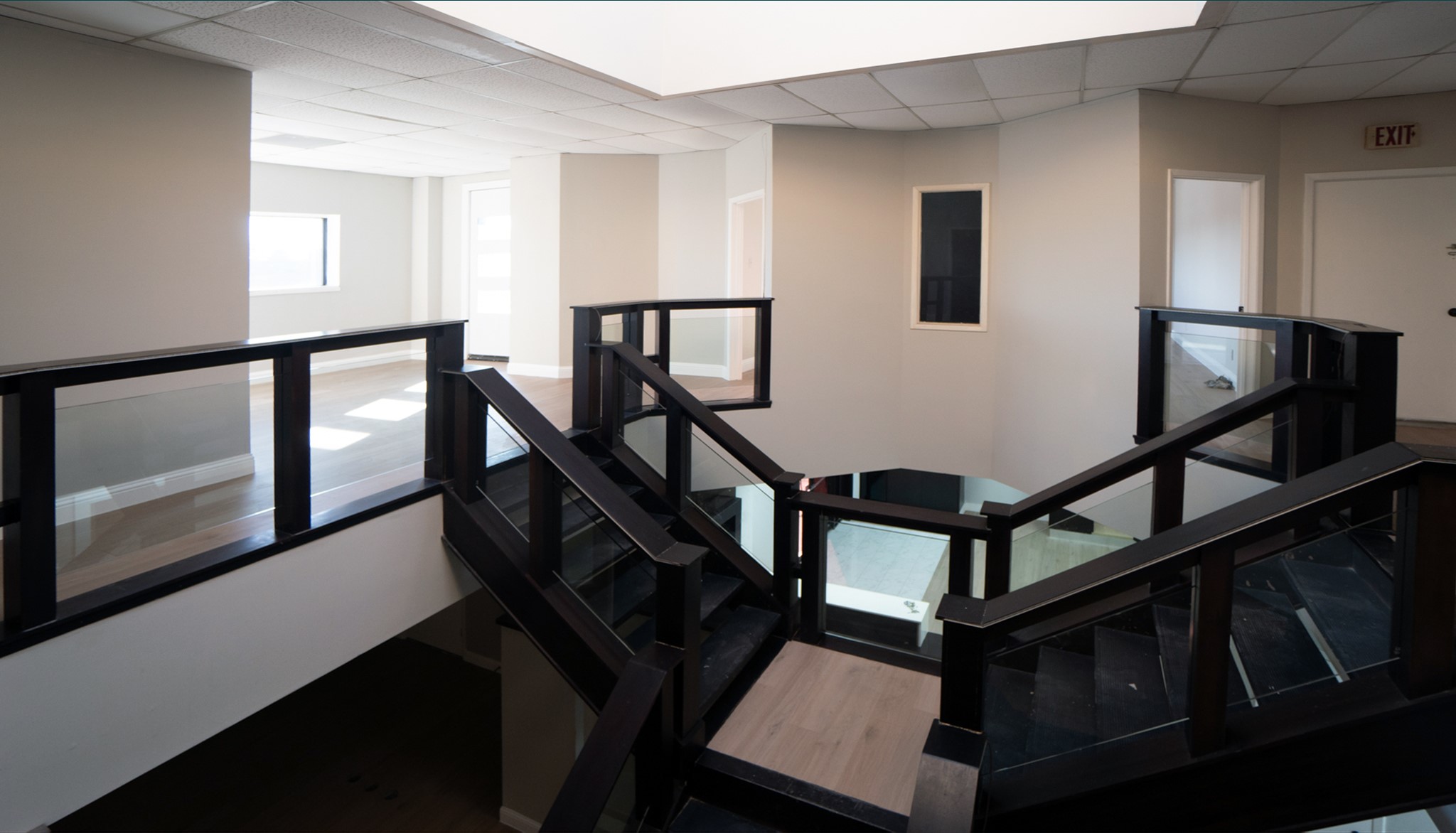 9220 Rasmus Drive Houston, TX 77063 - Photo 18 of 30 a view of entryway