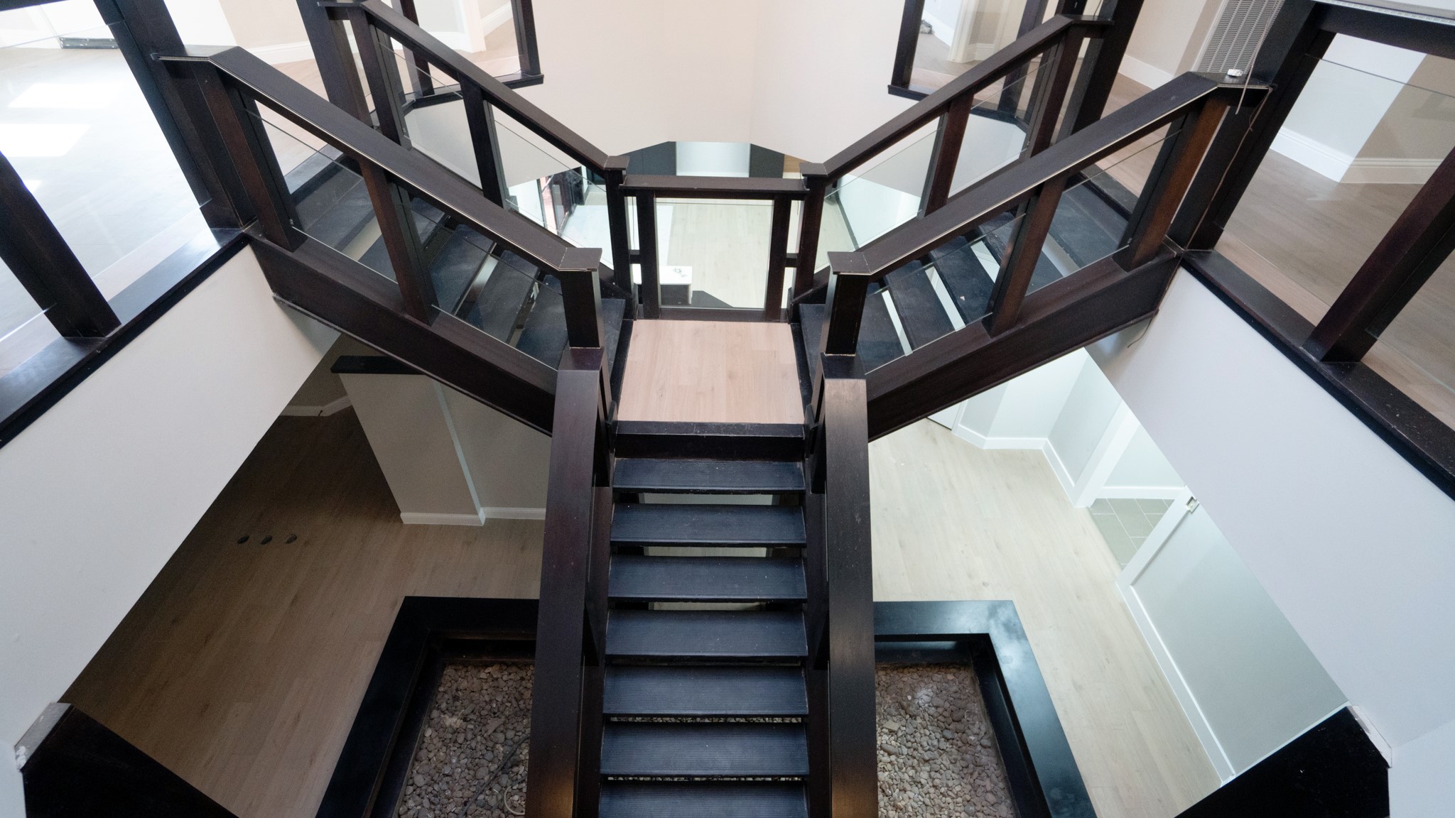 9220 Rasmus Drive Houston, TX 77063 - Photo 19 of 30 a view of entryway