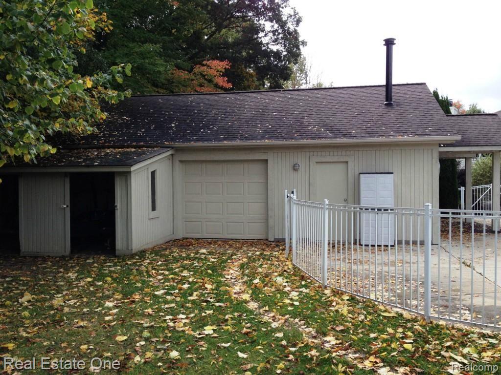 2450 Lake George Road Leonard, MI 48367 - Photo 50 of 65