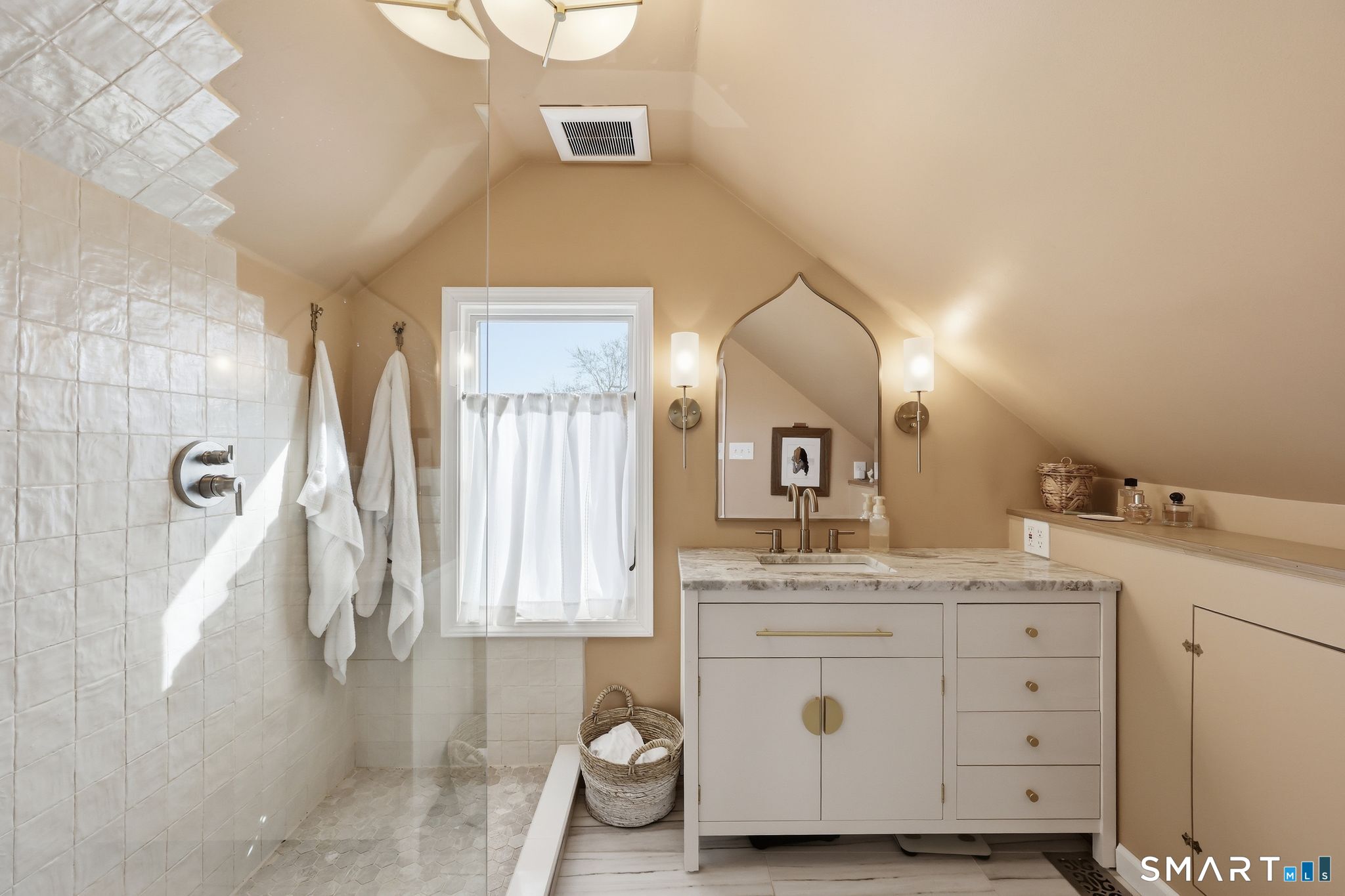 178 Alexander Road New Britain, CT 06053 - Photo 26 of 48