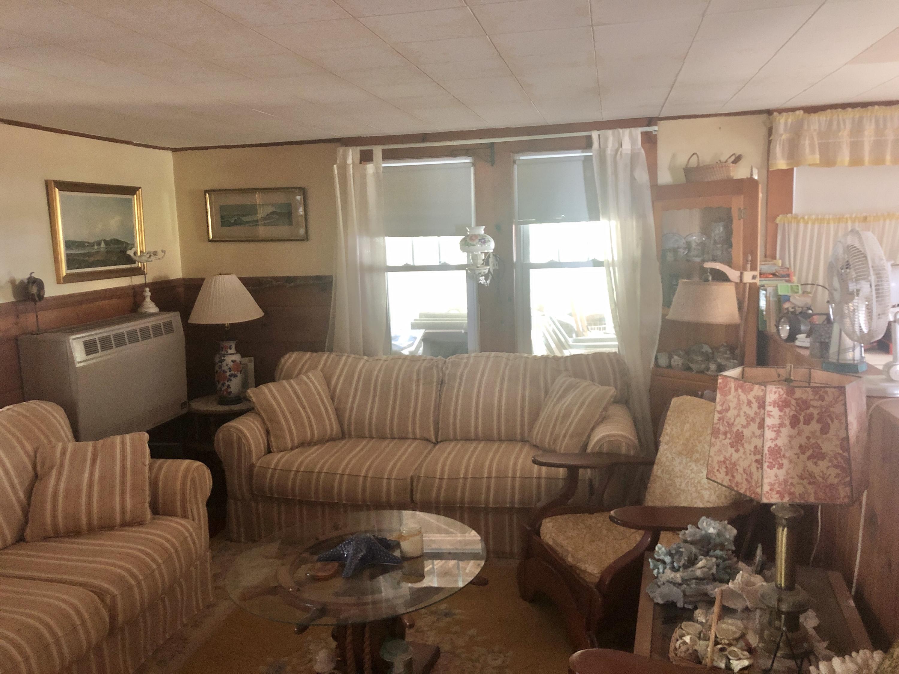 215 Silver Oak Road Eastham, MA 02642 - Photo 7 of 10 44855166-9ACE-4ADA-8DD8-CF336CA369E1