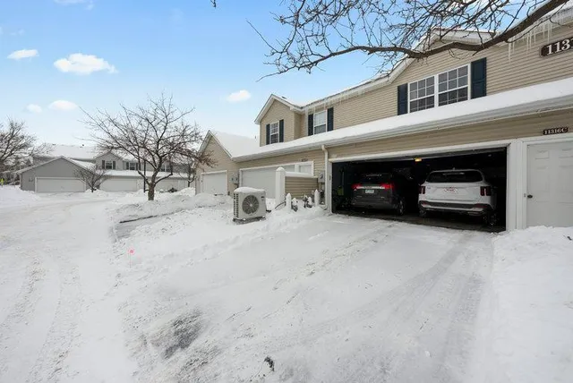 $275,000 | 11316 Chisholm Circle Northeast, Unit C, Minneapolis, MN 55449