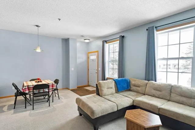 $275,000 | 11316 Chisholm Circle Northeast, Unit C, Minneapolis, MN 55449