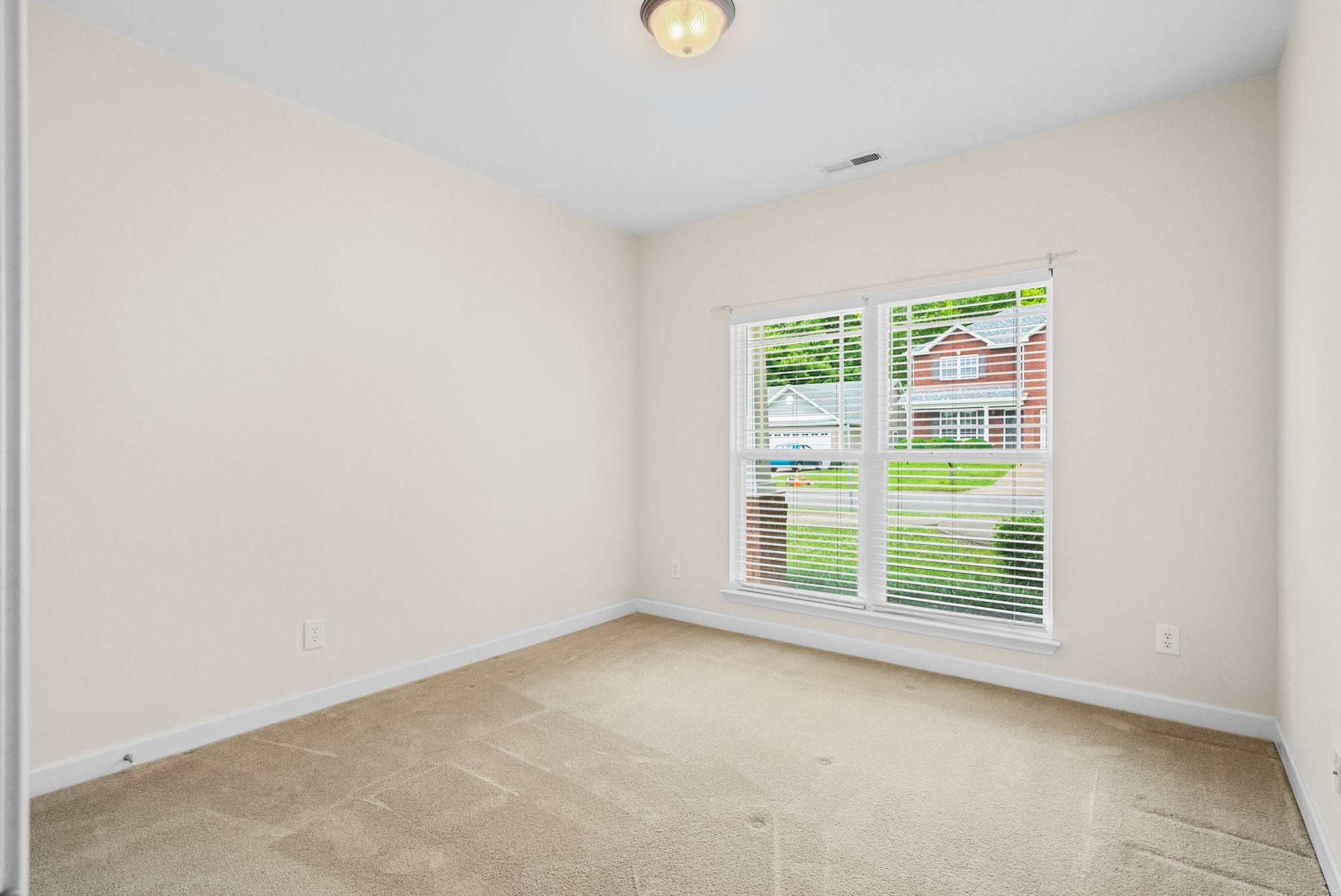141 Dimaggio Drive Springfield, TN 37172 - Photo 12 of 37