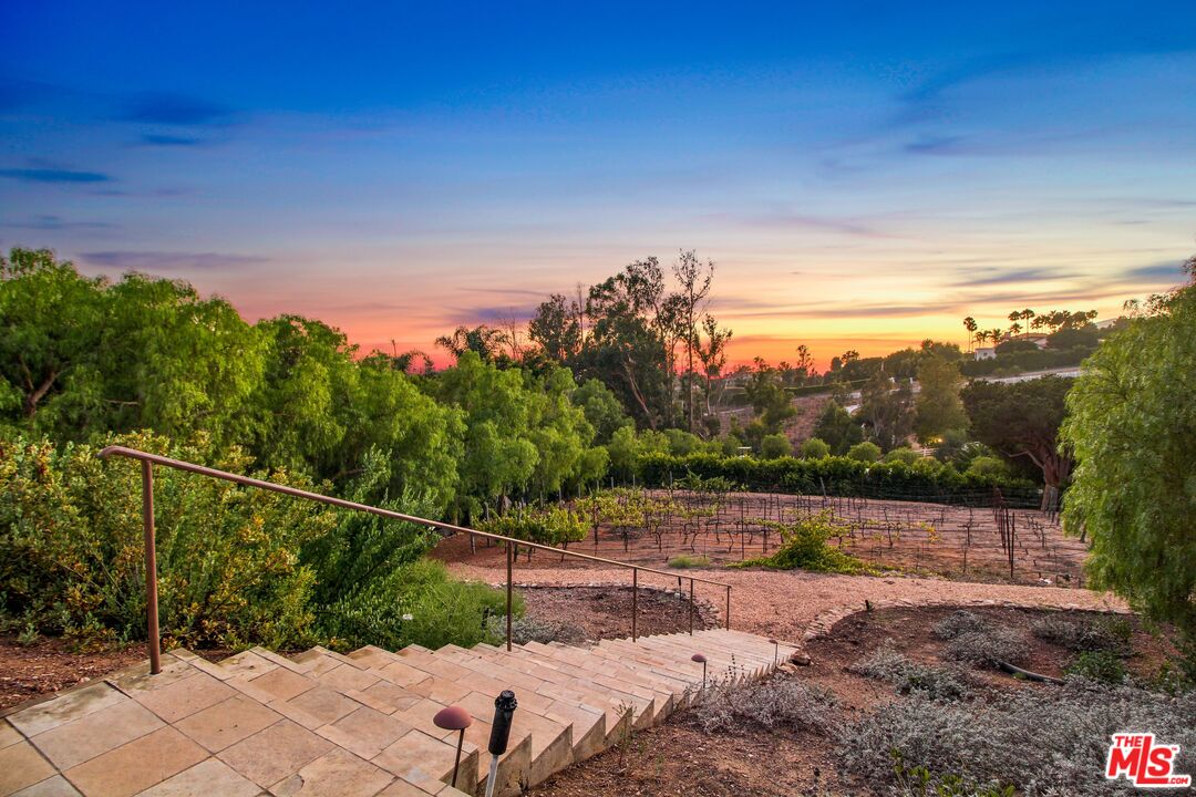 5801 Kanan Dume Road Malibu, CA 90265 - Photo 34 of 44