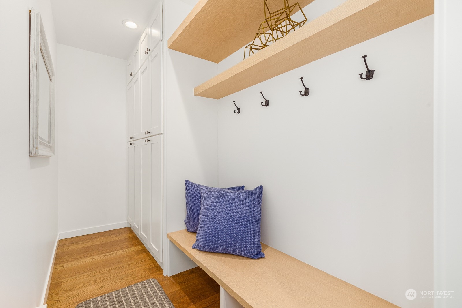 3274 Belvidere Avenue Southwest Seattle, WA 98126 - Photo 10 of 35 Gallery Image 10