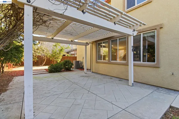 $749,888 | 237 West Moraga Street, Mountain House, CA 95391