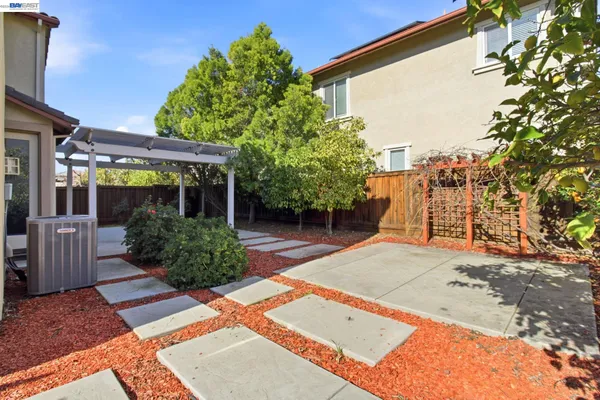 $749,888 | 237 West Moraga Street, Mountain House, CA 95391
